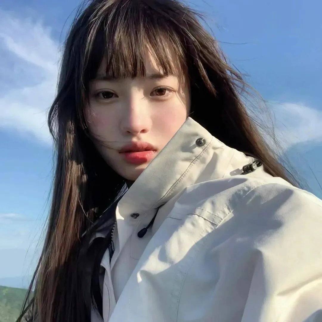 飞舟穿越万重山